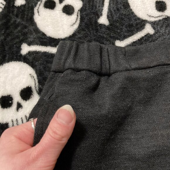 UNIQLO Black wool blend pencil skirt with pockets ~ Corporate goth XS SMALL - Picture 4 of 10